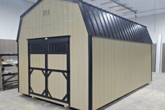 High Wall Barn – 18005