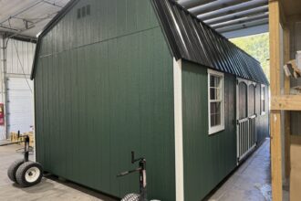 High Wall Barn – 20544